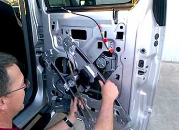 Power Window Repair and Replacement at Pacific Auto Glass in Mesa, Arizona Power Window Repair and Replacement at Pacific Auto Glass in Mesa, Arizona